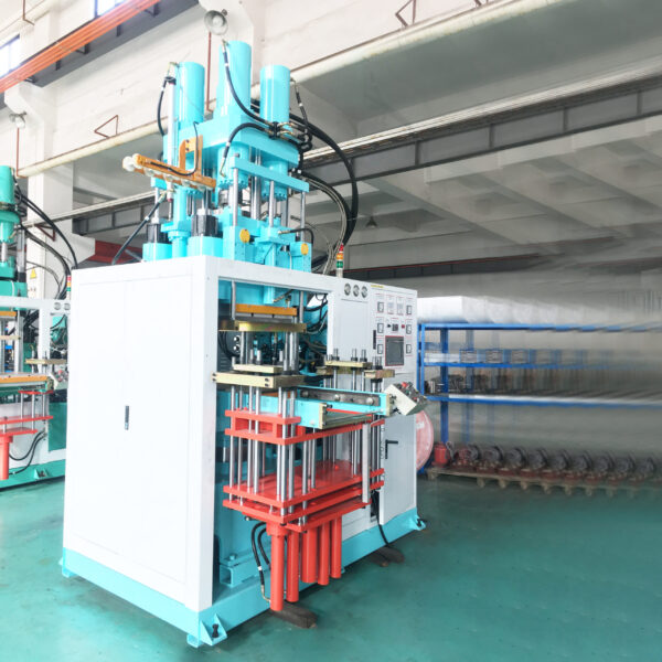 Vertical Rubber Injection Molding Machine | SANTSAI